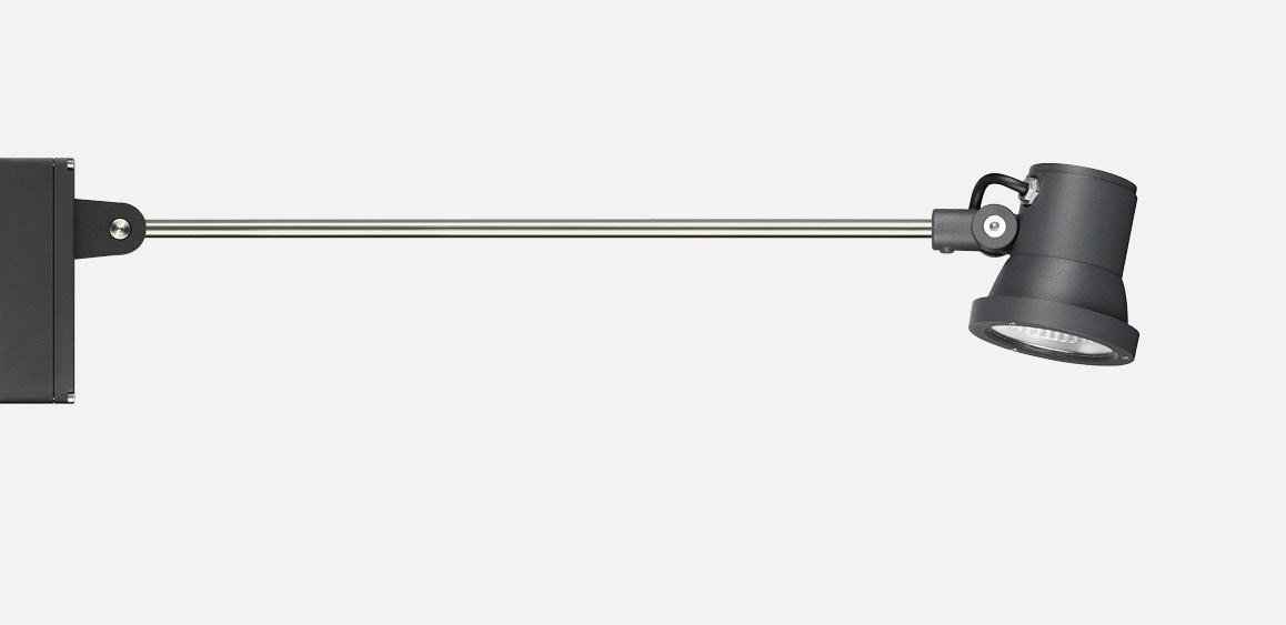 Outrigger arm