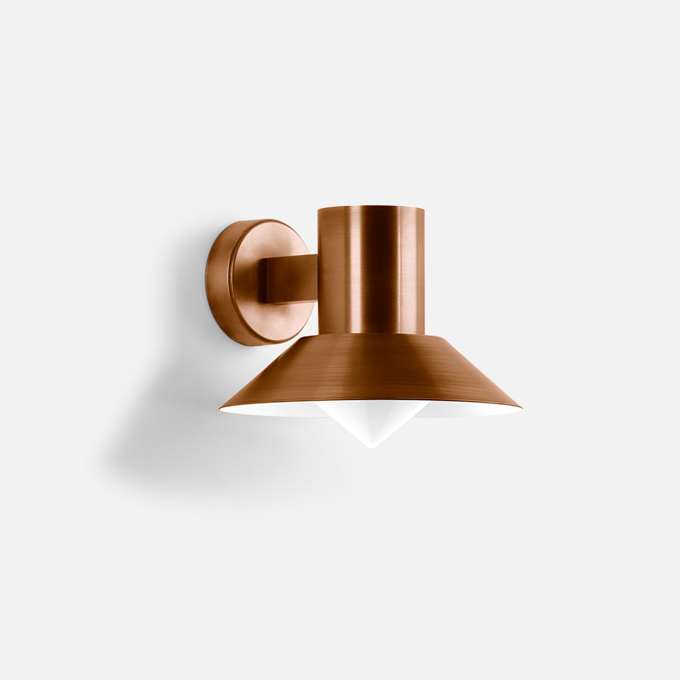 Copper wall luminaire